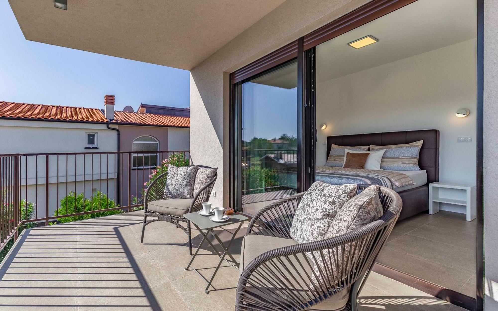 Apartamento Ap Caci Mit Pool - Istriensonne 0712-0737 Medulin Exterior foto